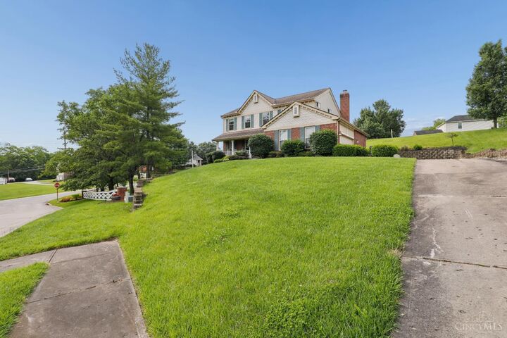 Property Photo:  5509 Windmere Drive  OH 45248 