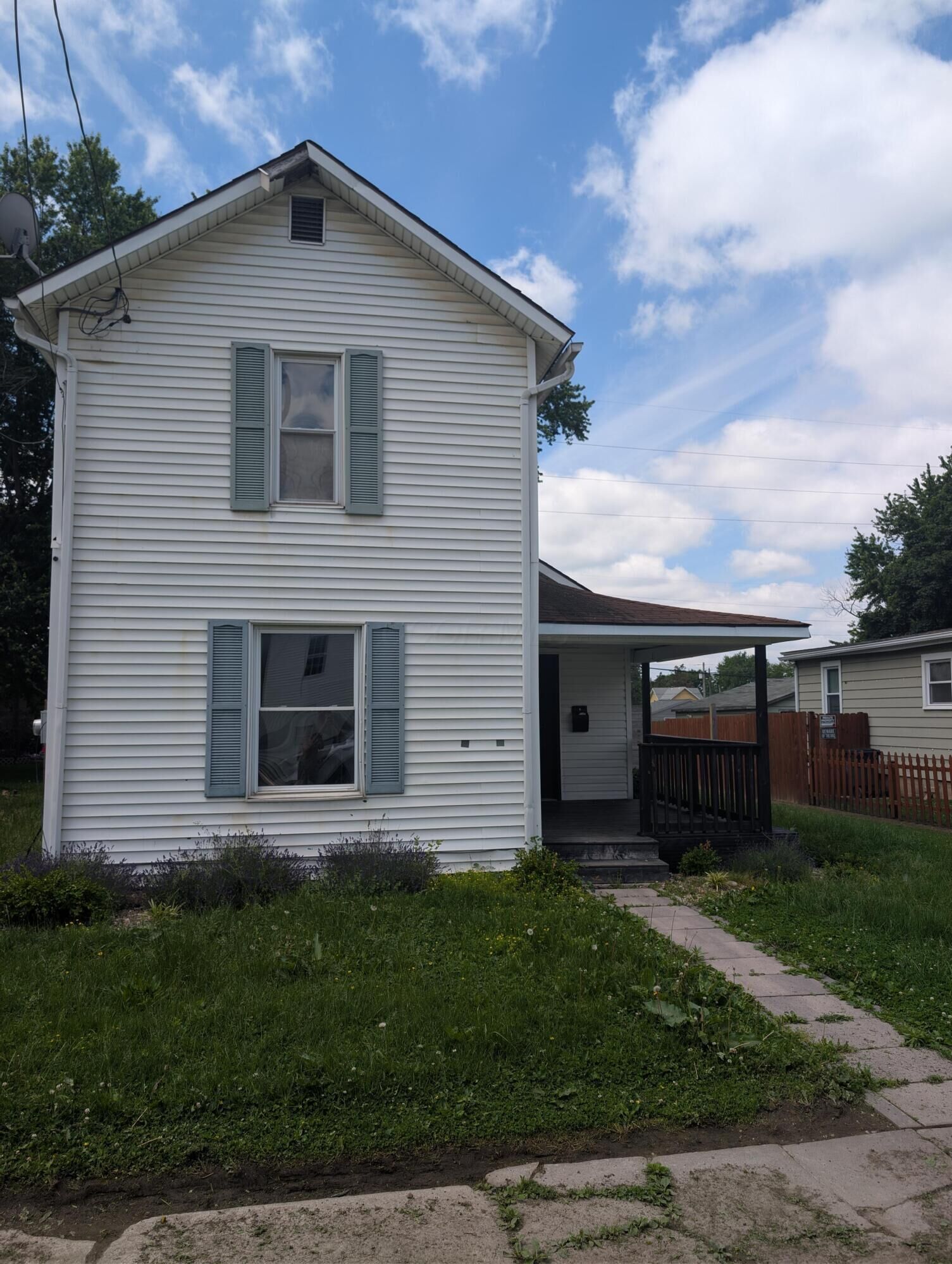 Property Photo: 519 Mound Street OH 43302