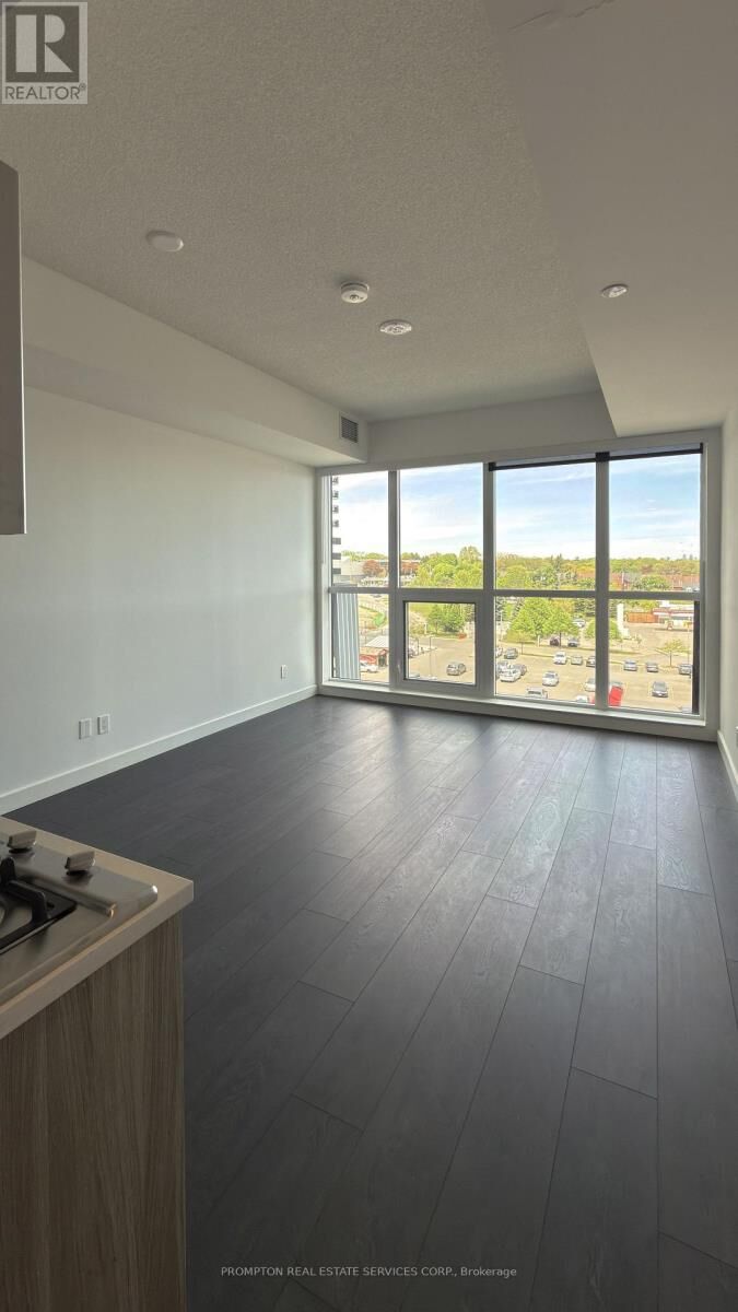 Property Photo:  68 Esther Shiner Boulevard North 559  ON M2K 1C2 