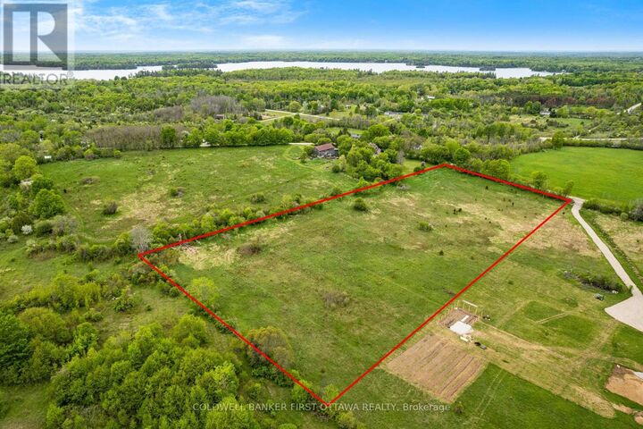 Property Photo:  29 Kitley South Elmsley Townline Road  ON K0G 1L0 