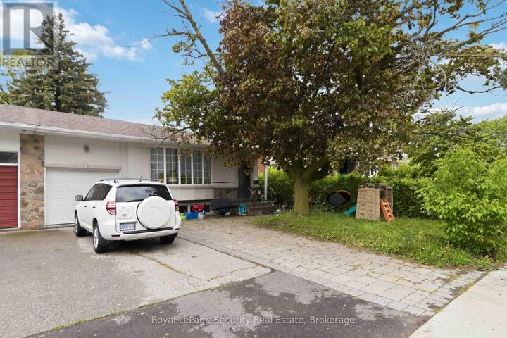 Property Photo: 3438 The Credit Woodlands Road ON L9S 1Z6