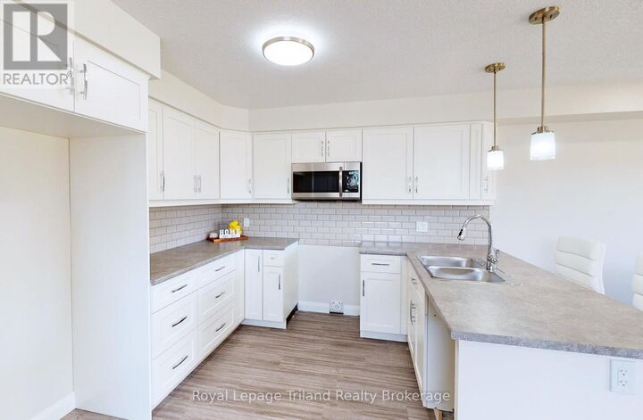 Property Photo:  137 Wimpole Street B  ON N0K 1N0 