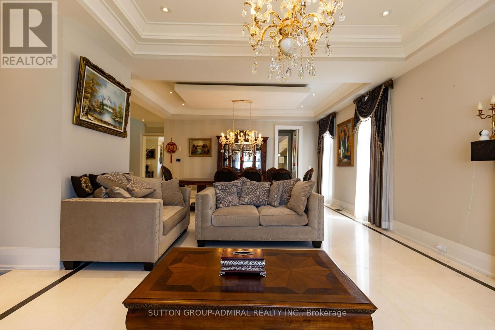 Property Photo:  24 Wedgewood Drive  ON M2M 2H3 