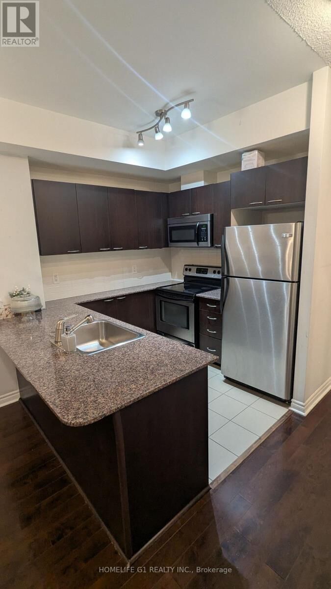 Property Photo:  385 Prince Of Wales Drive 324  ON L5B 0C6 