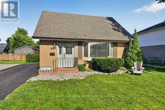 Property Photo:  61 Salisbury Avenue  ON K6V 2T6 