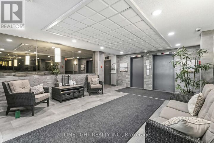 Property Photo:  1600 Adelaide Street North 210  ON N5X 3H6 