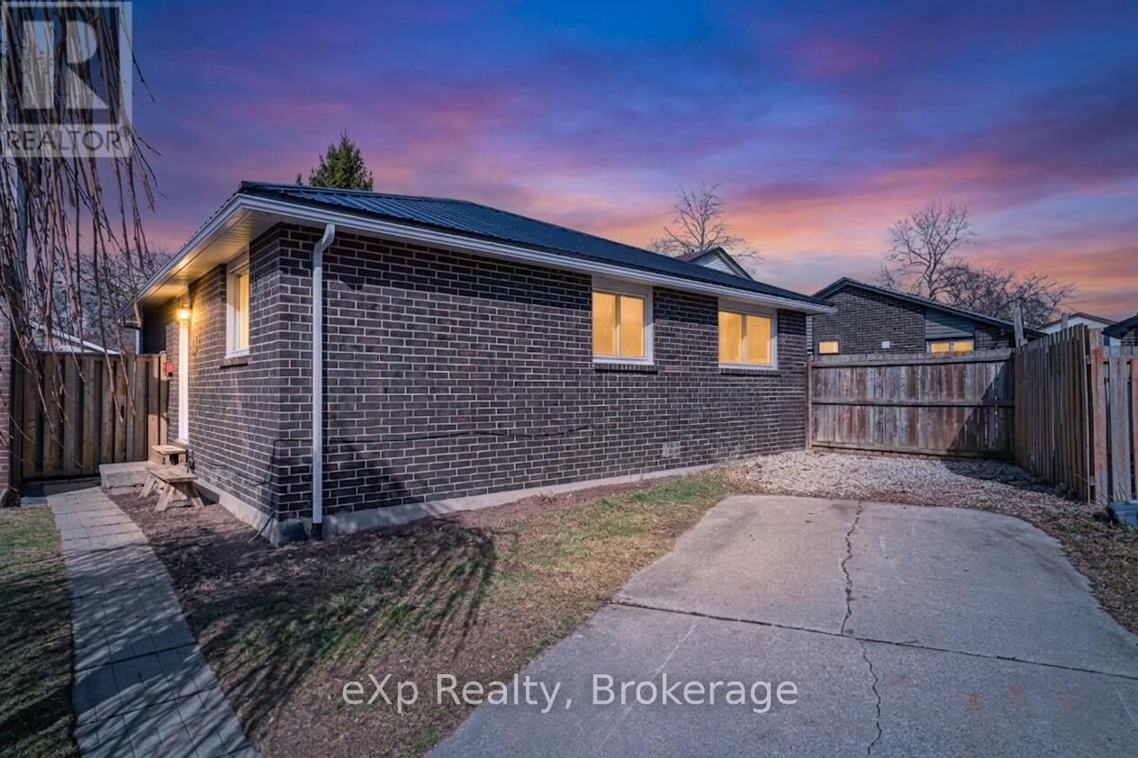 Property Photo: 9190 Blencarn Court ON N8S 4L3