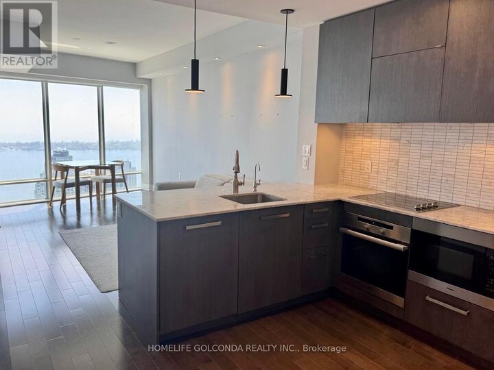 Property Photo:  8 The Esplanade 5101  ON M5E 0A6 