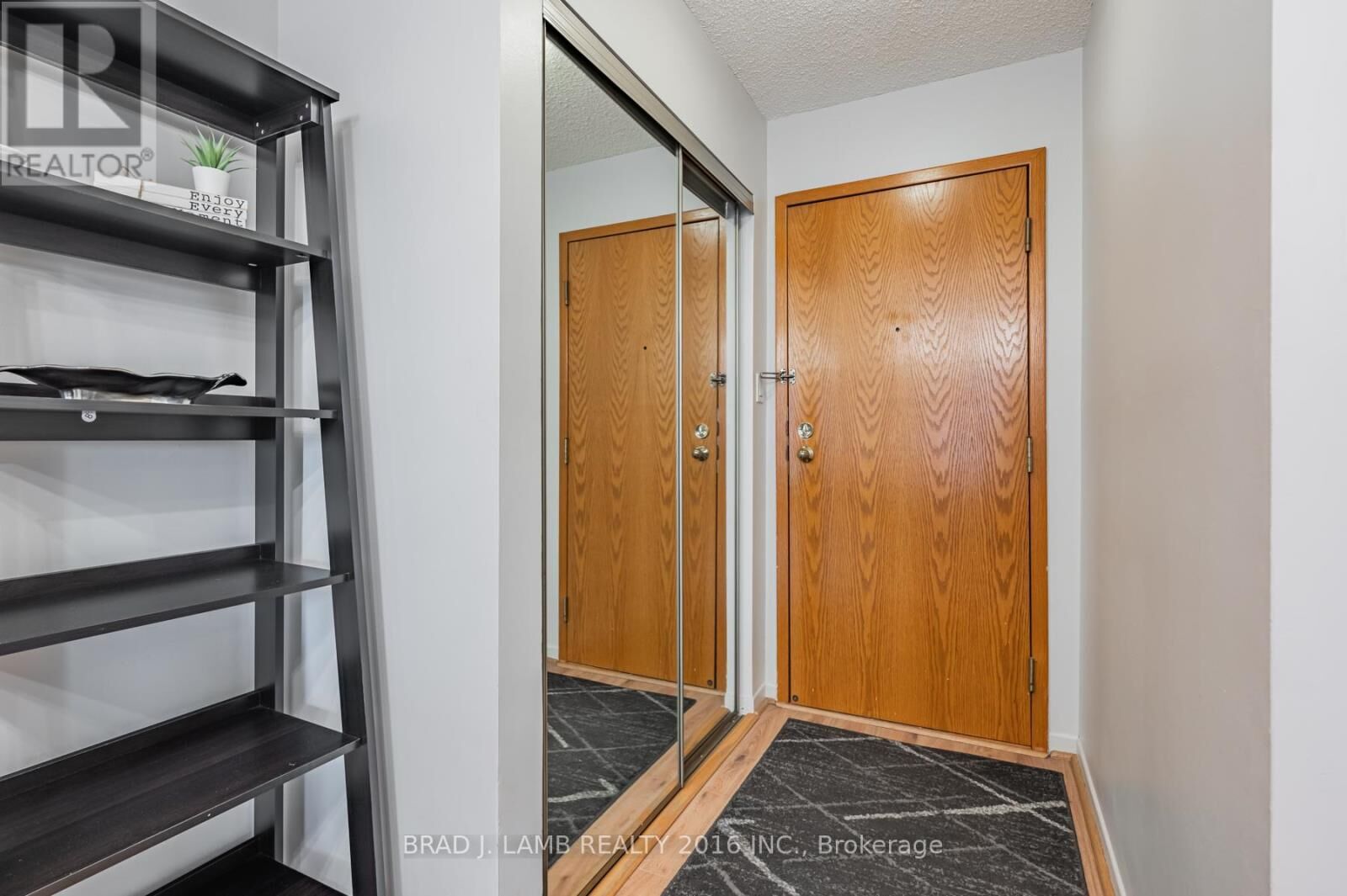 Property Photo:  44 St. Joseph Street 1209  ON M4Y 2W4 