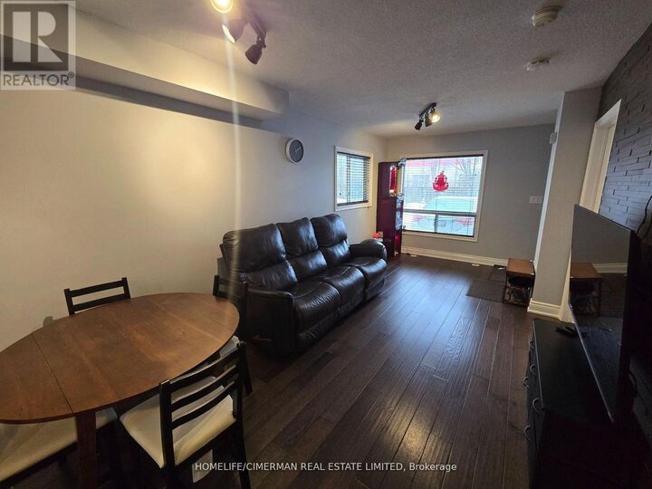Property Photo:  4277 Lawrence Avenue East 6  ON M1E 2S8 