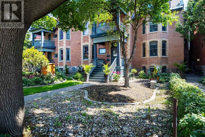 Property Photo:  513 King Edward Avenue 1  ON K1N 7N3 