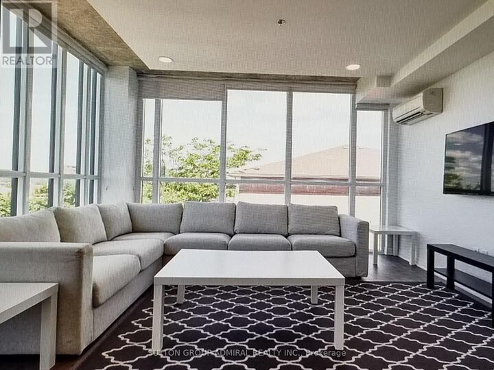 Property Photo:  1900 Simcoe Street North 511  ON L1G 4Y3 