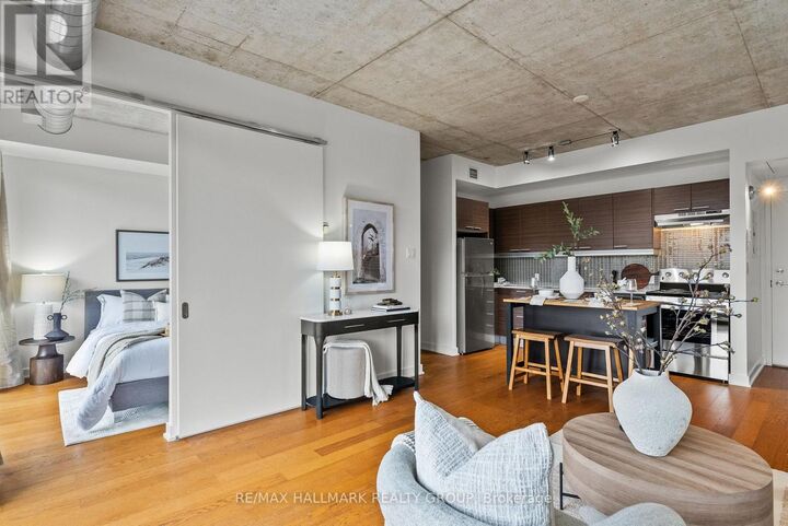 Property Photo:  354 Gladstone Avenue 332  ON K2P 0R4 