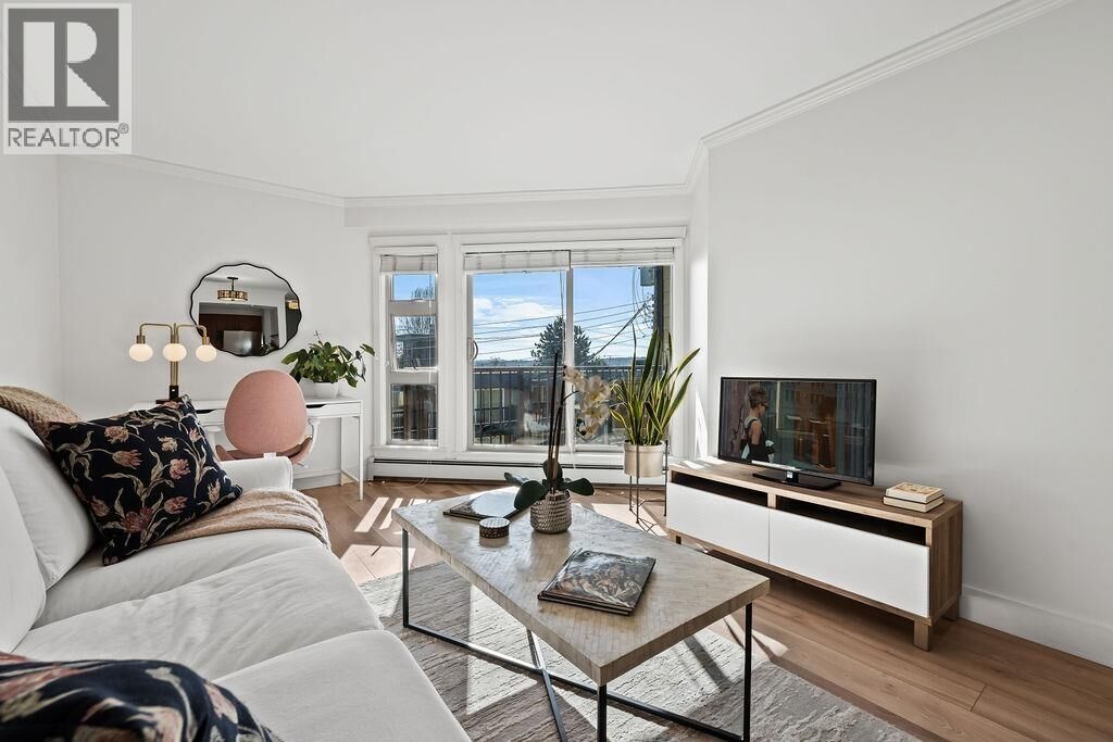 Property Photo:  235 West 4th Street  BC V7M 1H8 