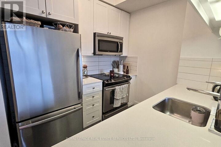 Property Photo: 15 Viking Lane 1910 ON M9B 0A4