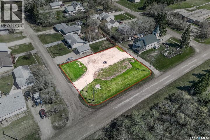Property Photo:  229 1st Street N  SK S0K 4C0 