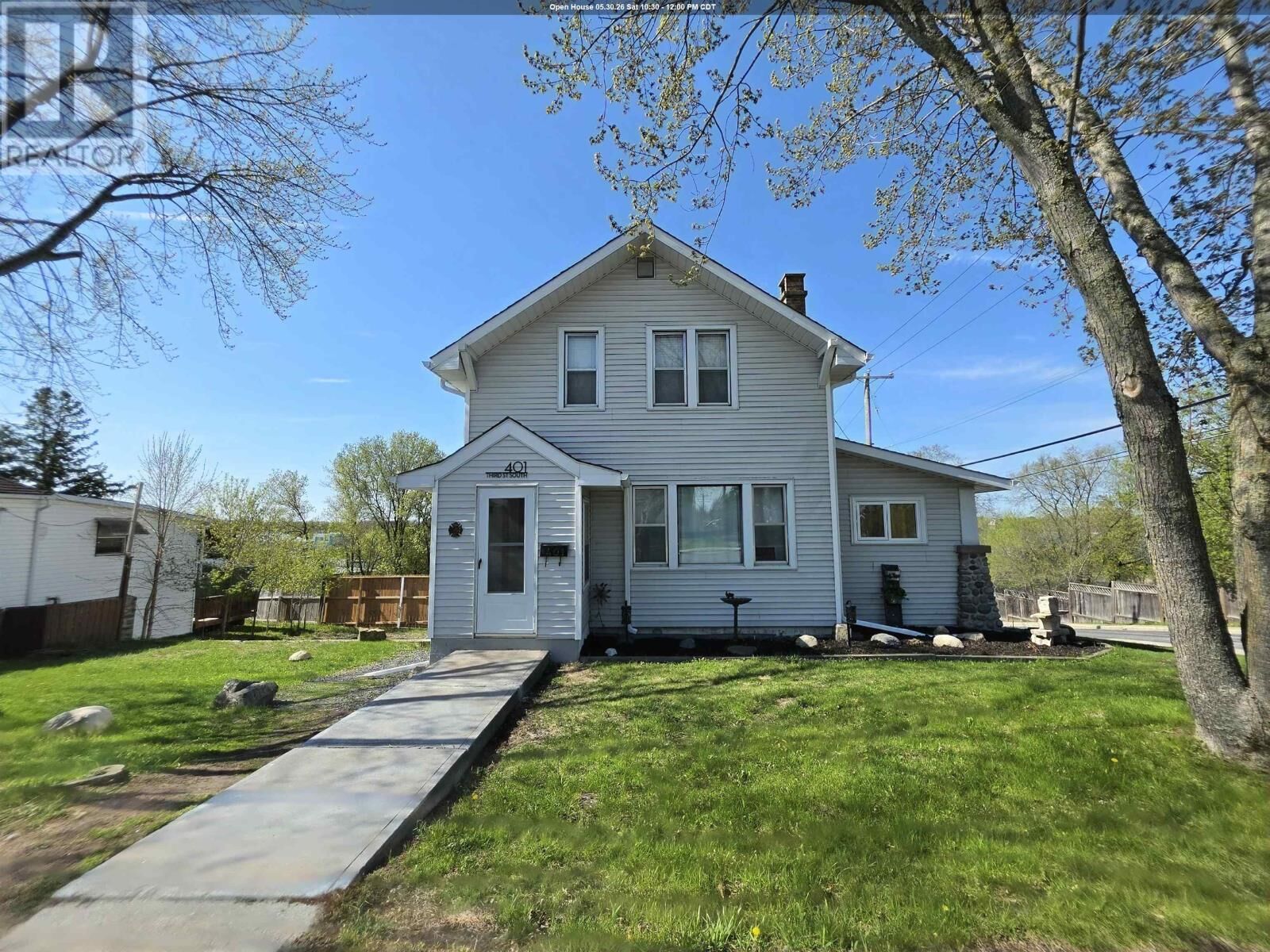 Property Photo: 401 Third Street South ON P9N 1J2