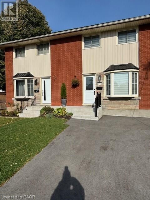 Property Photo:  261 Scott Street B  ON L2N 1H9 