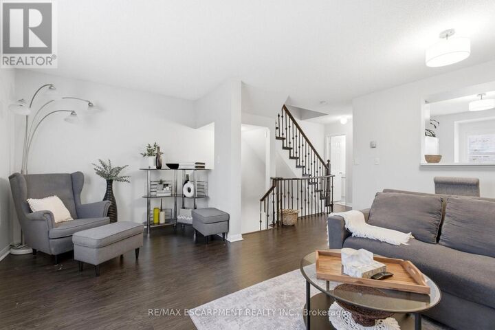 Property Photo:  80 Acorn Place 2  ON L4Z 4C9 