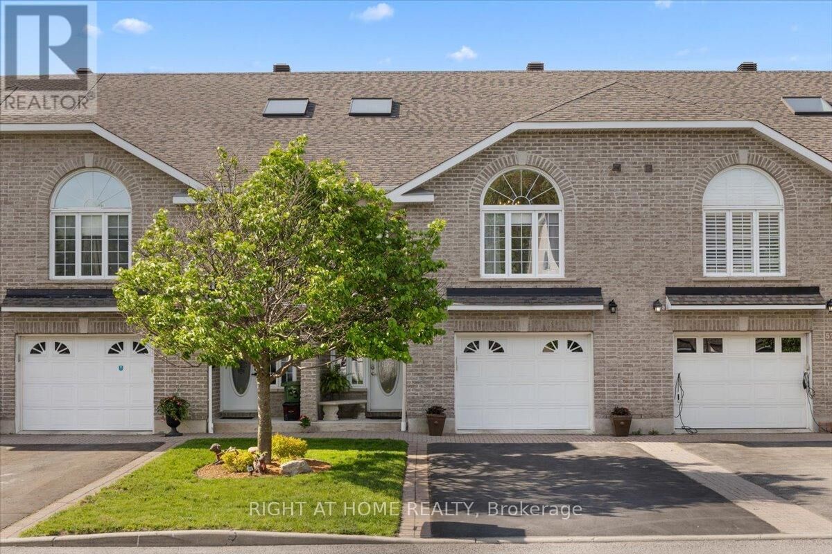 Property Photo: 55 Callaway Court ON K1C 7S4