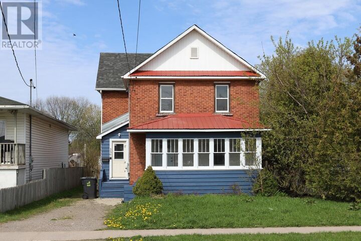 Property Photo: 359 Farwell Ter ON P6C 4B5