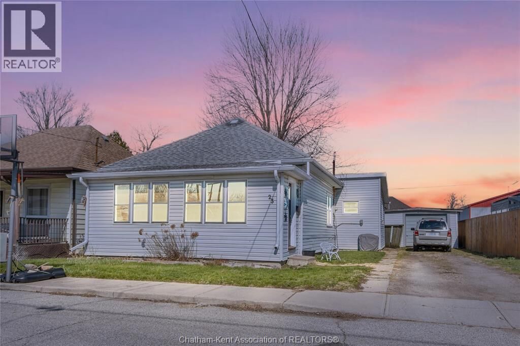 Property Photo:  23 Degge Street  ON N7M 4X3 