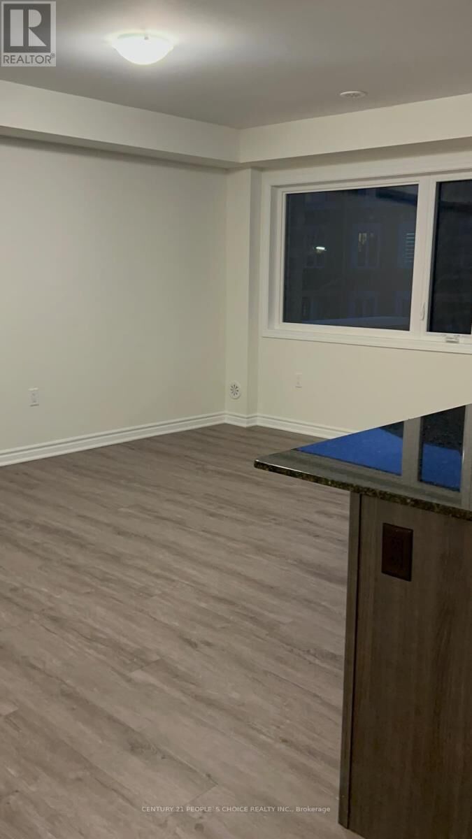 Property Photo:  3361 Thunderbird Promenade East  ON L1X 0N1 