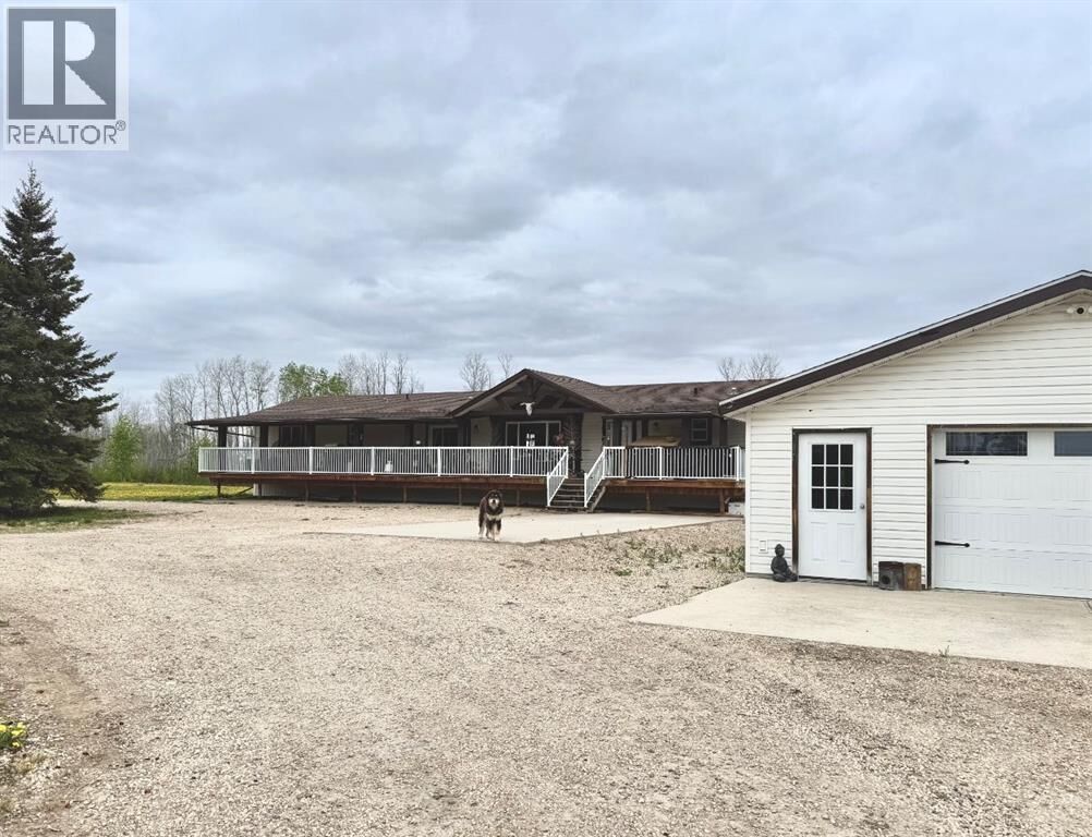 Property Photo: 71074 Township Road 705 AB T8W 5G2