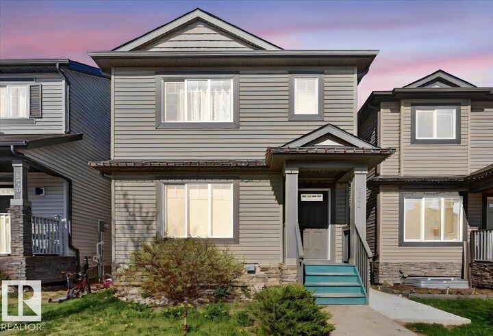 Property Photo: 1544 21 Street NW AB T6T 2B7