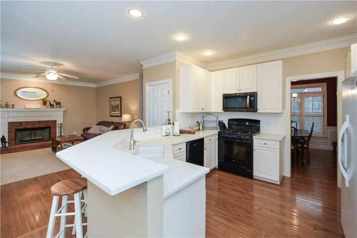 Property Photo:  5008 Kendall Station NW  GA 30102 