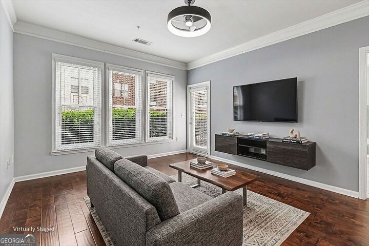 Property Photo: 1850 Cotillion Drive 2102 GA 30338