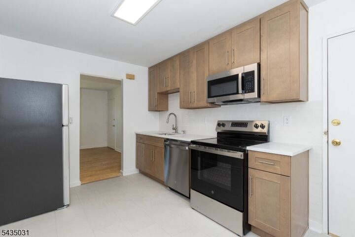 Property Photo:  38 Troy Dr C  NJ 07081 