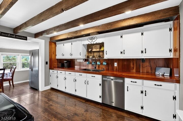 Property Photo:  70 Crab Apple Hill Rd  NJ 08848 