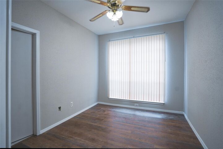 Property Photo: 8055 Cambridge Street 17 TX 77054
