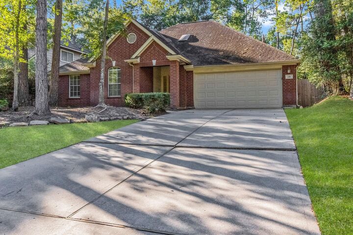 Property Photo: 155 N Wimberly Way TX 77385