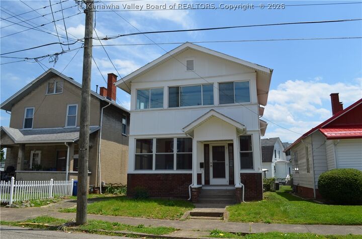 Property Photo: 18 Delaware Avenue WV 25302