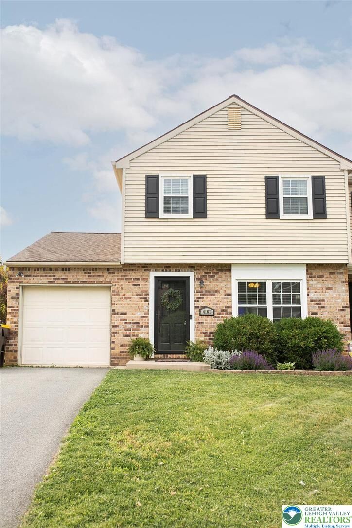 Property Photo: 4161 Newport Drive PA 18049