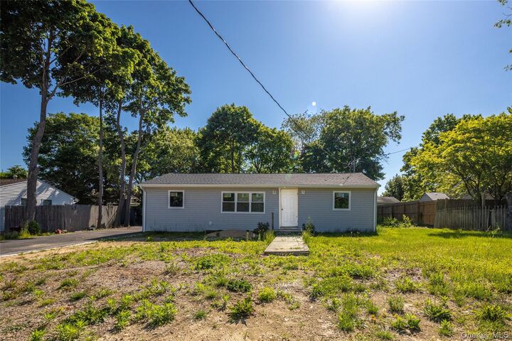 Property Photo:  547 Taylor Avenue  NY 11772 