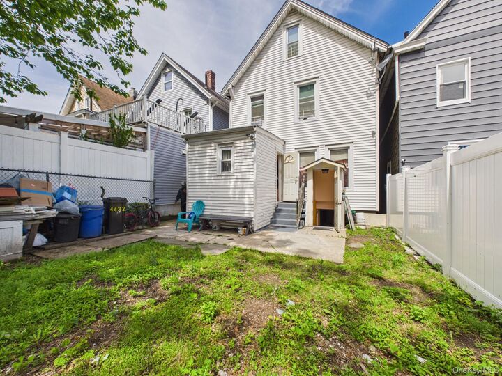Property Photo: 4432 Carpenter Avenue NY 10470