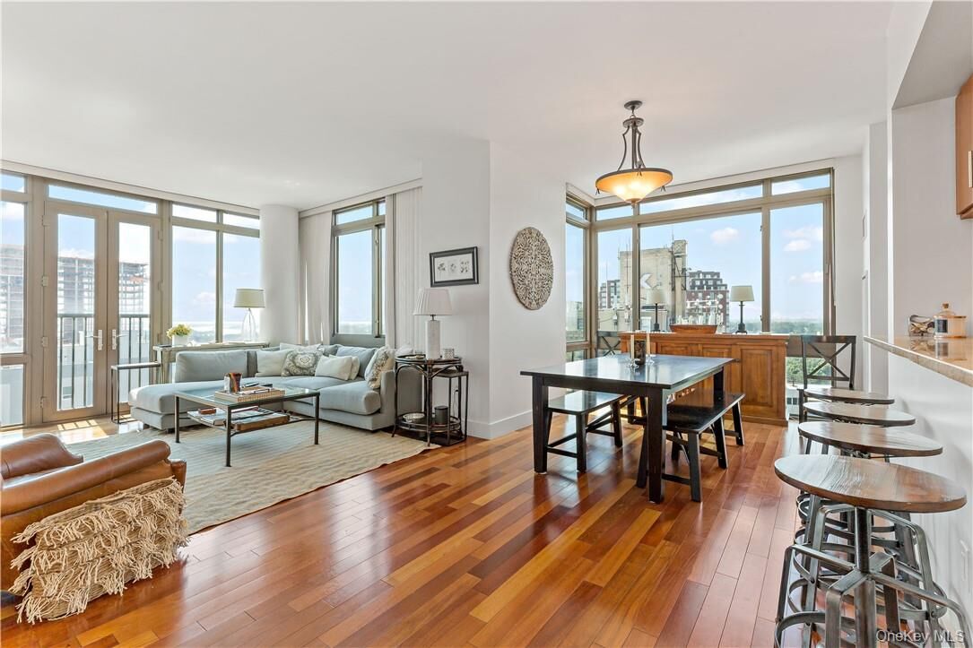 Property Photo: 175 Huguenot Street 2006 NY 10801