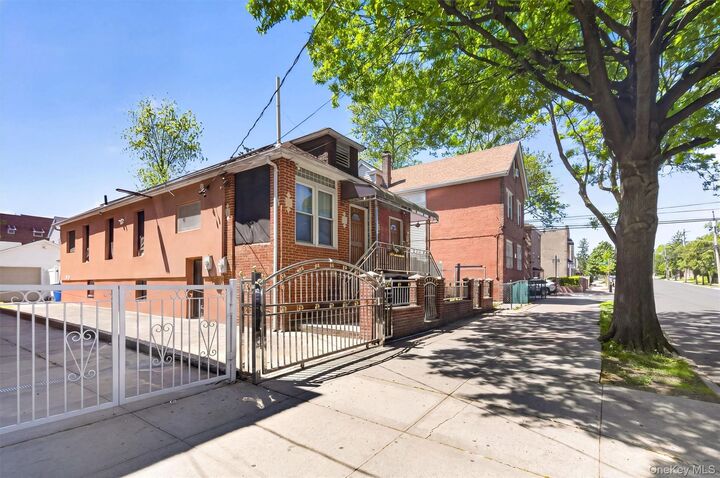 Property Photo: 1904 Lacombe Avenue NY 10473