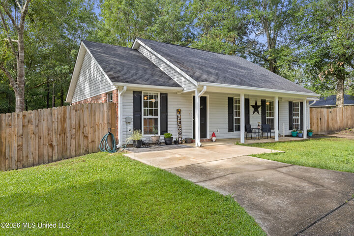Property Photo: 19633 W Wortham Road MS 39574