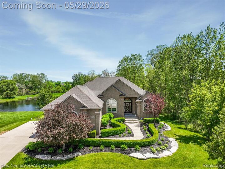 Property Photo:  55490 Whispering Hills Drive  MI 48316 5387 