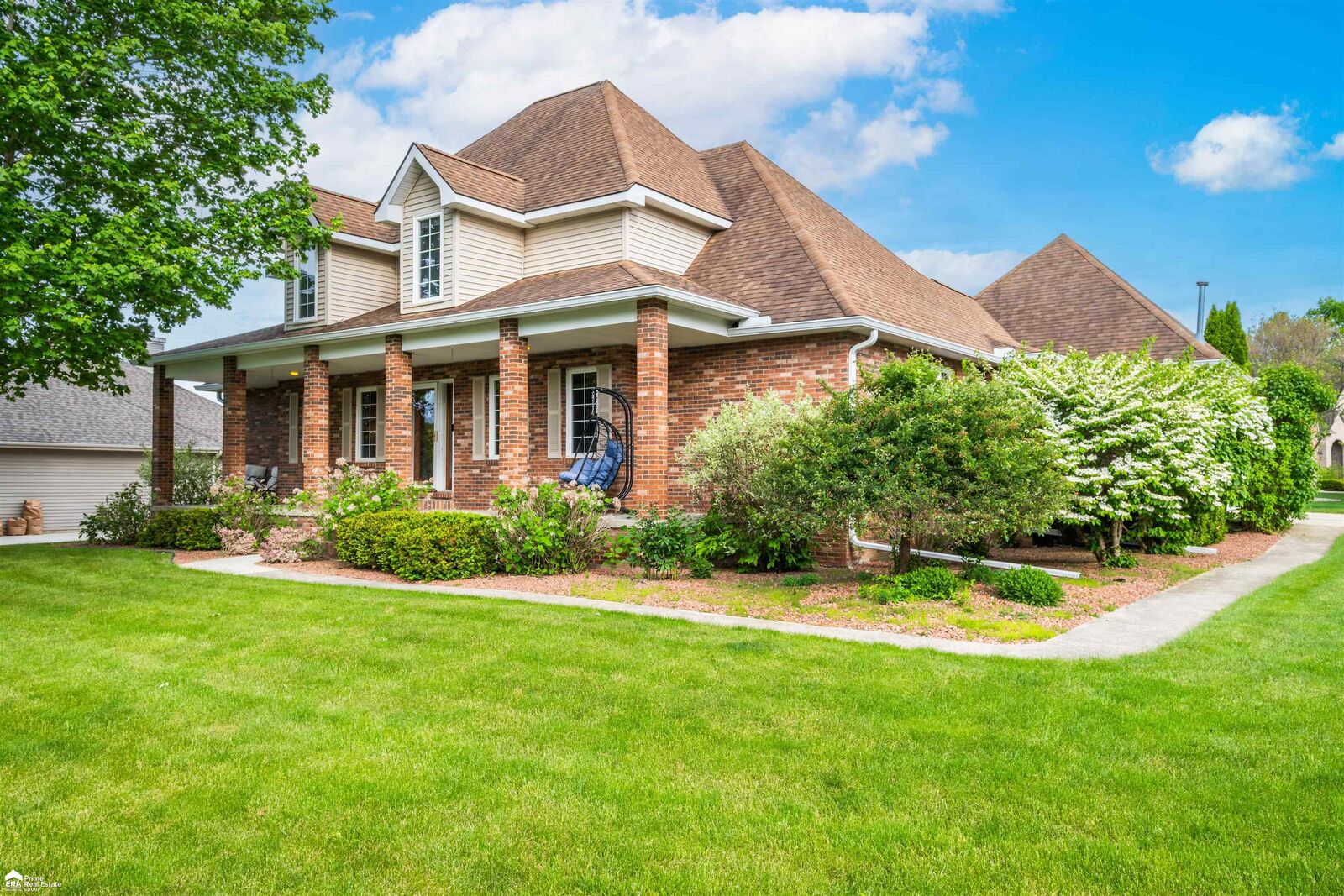 Property Photo:  8201 Fountain View Drive  MI 48433-2197 