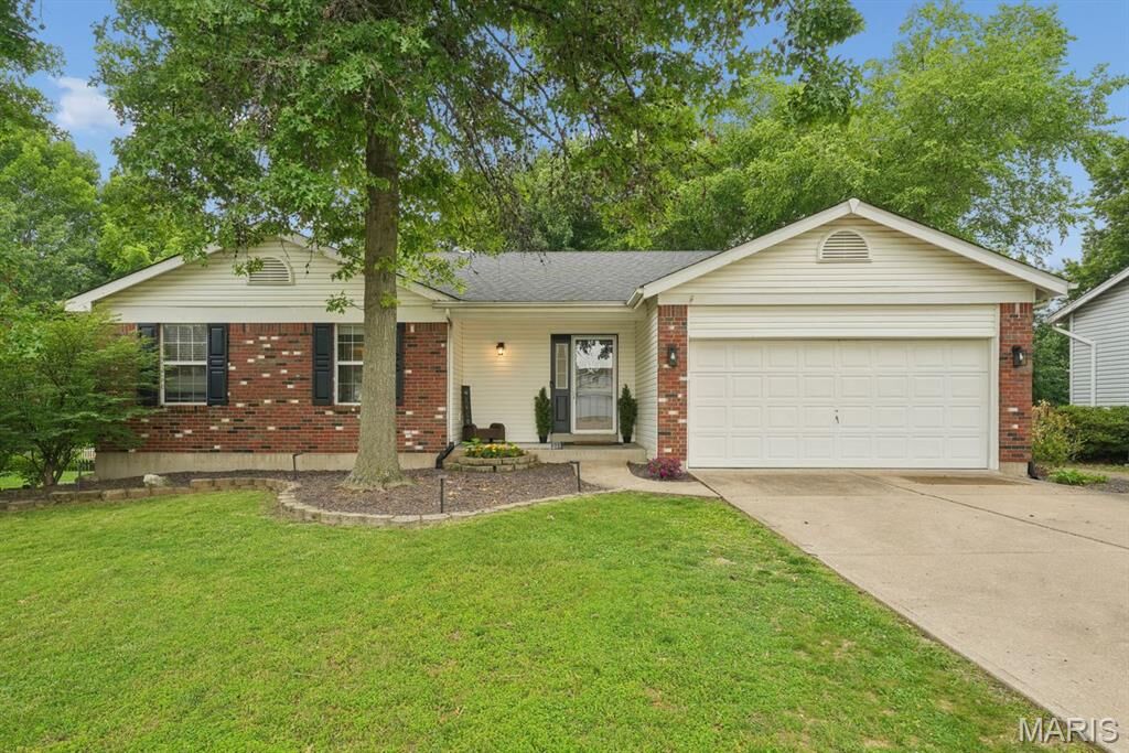 Property Photo:  207 Flynn Court  MO 63376 