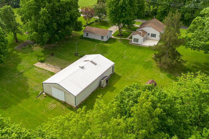 Property Photo: 698 N 2853rd Road IL 61301