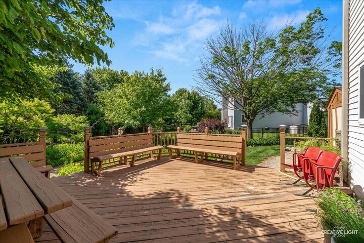 Property Photo: 158 Edgewater Lane IL 60554