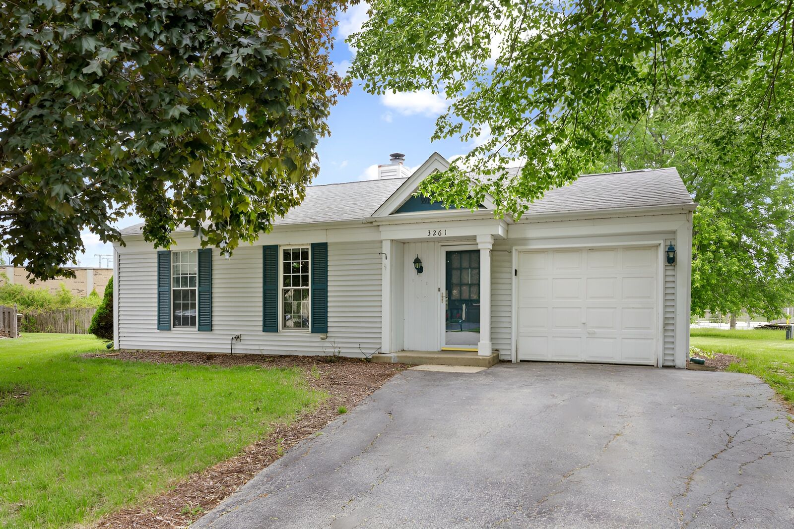 Property Photo: 3261 Bremerton Lane IL 60504