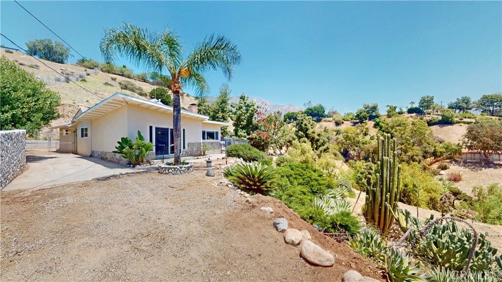 Property Photo:  11326 Eby Canyon Road  CA 91040 