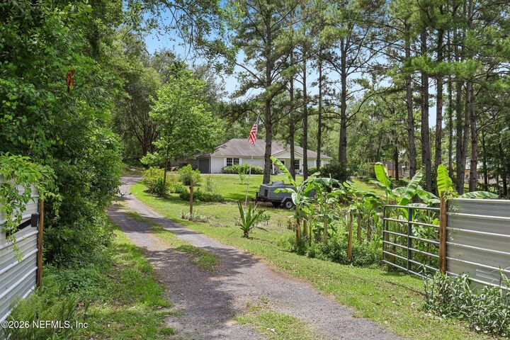 Property Photo: 4379 Tarragon Avenue FL 32068